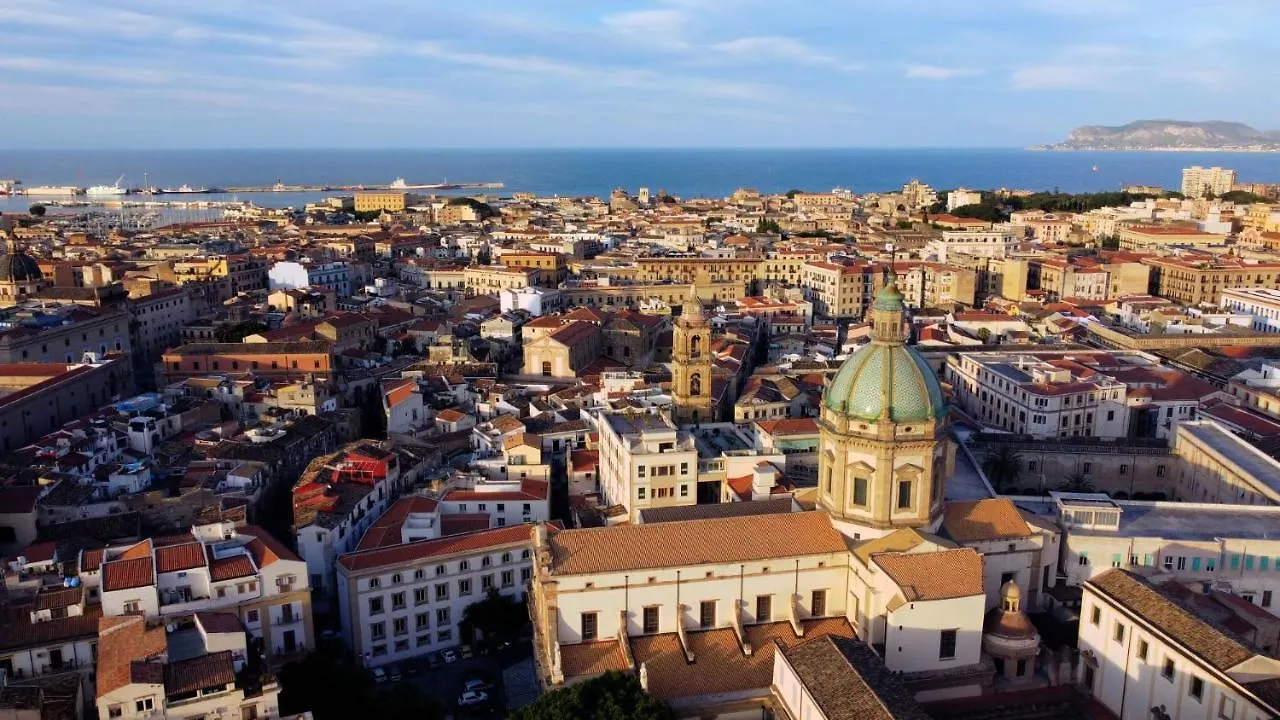 Residenza Tarzana Otel Palermo 0*,  İtalya