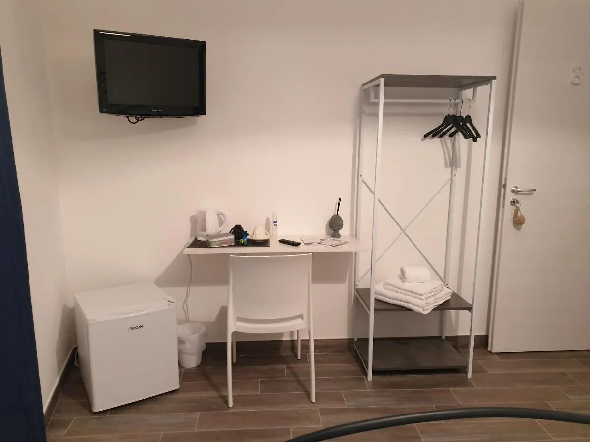 Konukevi Residenza Tarzana Otel Palermo