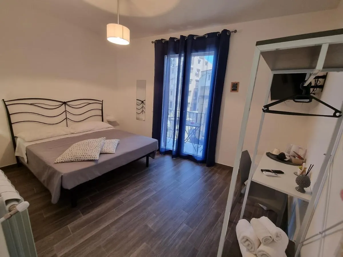 Residenza Tarzana Otel Palermo 0*,