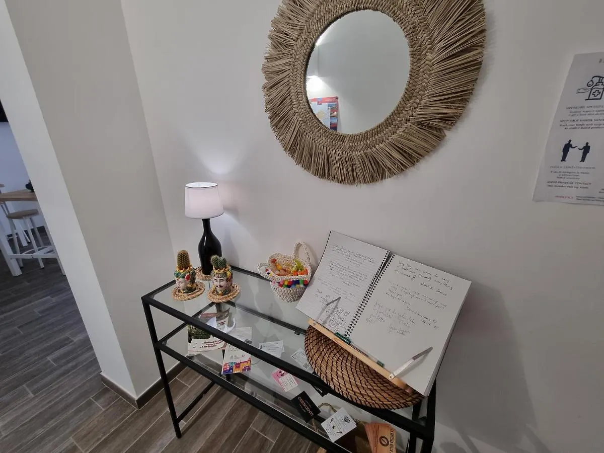 מלון פלרמו Residenza Tarzana איטליה